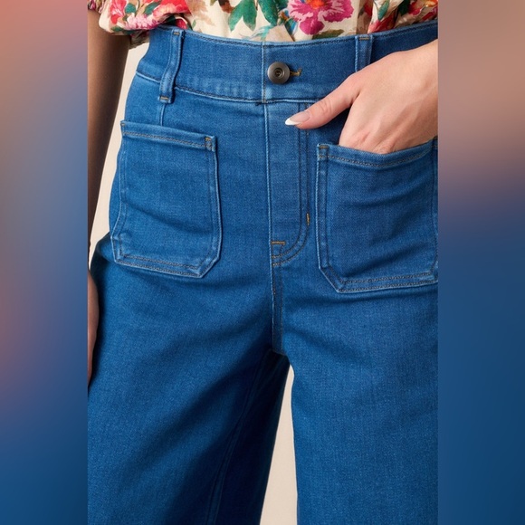 SPANXSHAPE® EVERYWEAR CROPPED WASHED BLUE WIDE LEG JEANS size large - Picture 2 of 9